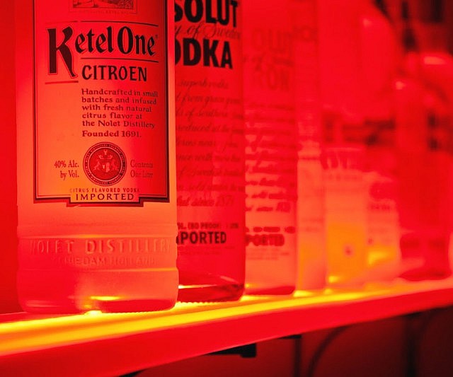 Glow Bar Showcase